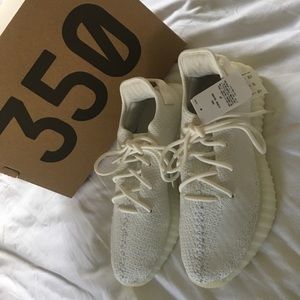 Yeezy Boost 350 V2